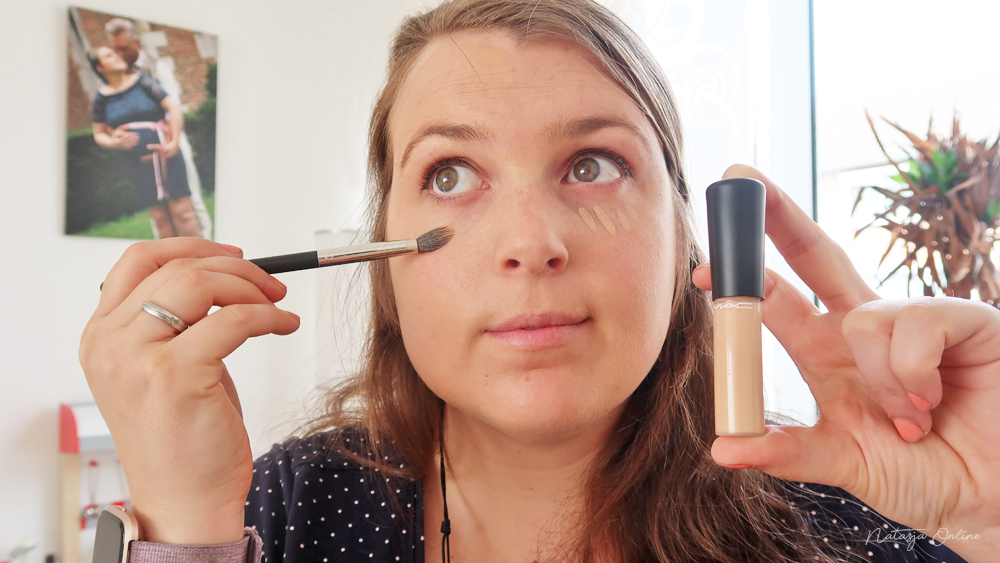 weekend make-up routine mac concealer